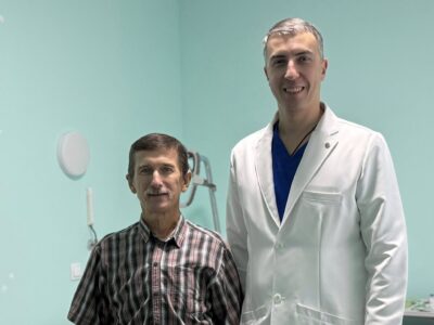 Олег Журба та пацієнт