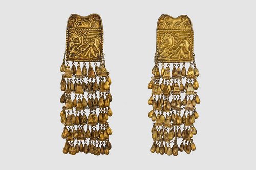 Скроневі підвіски зі скіфського кургану поблизу сула Новосілка