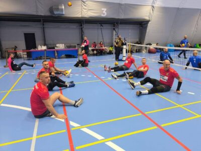 волейбол сидячи