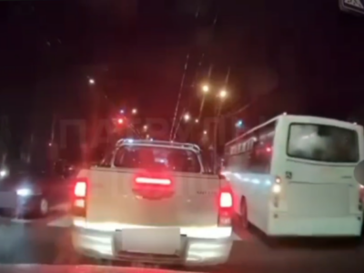 водій маршрутки проїхав на "червоний"