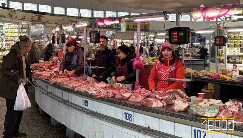 М'ясний ряд на базарі