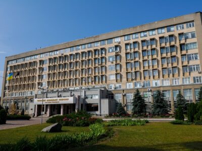 ЧНУ ім. Богдана Хмельницького