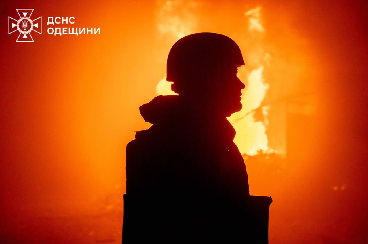 Понад мільйон абонентів без електроенергії: ворог масовано атакував Україну ракетами та БпЛА