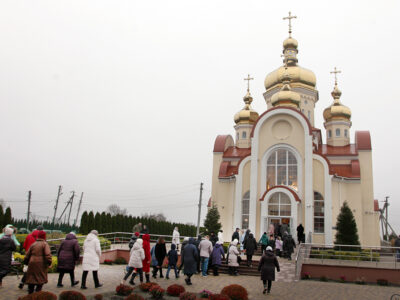 Церква у селі Піщане