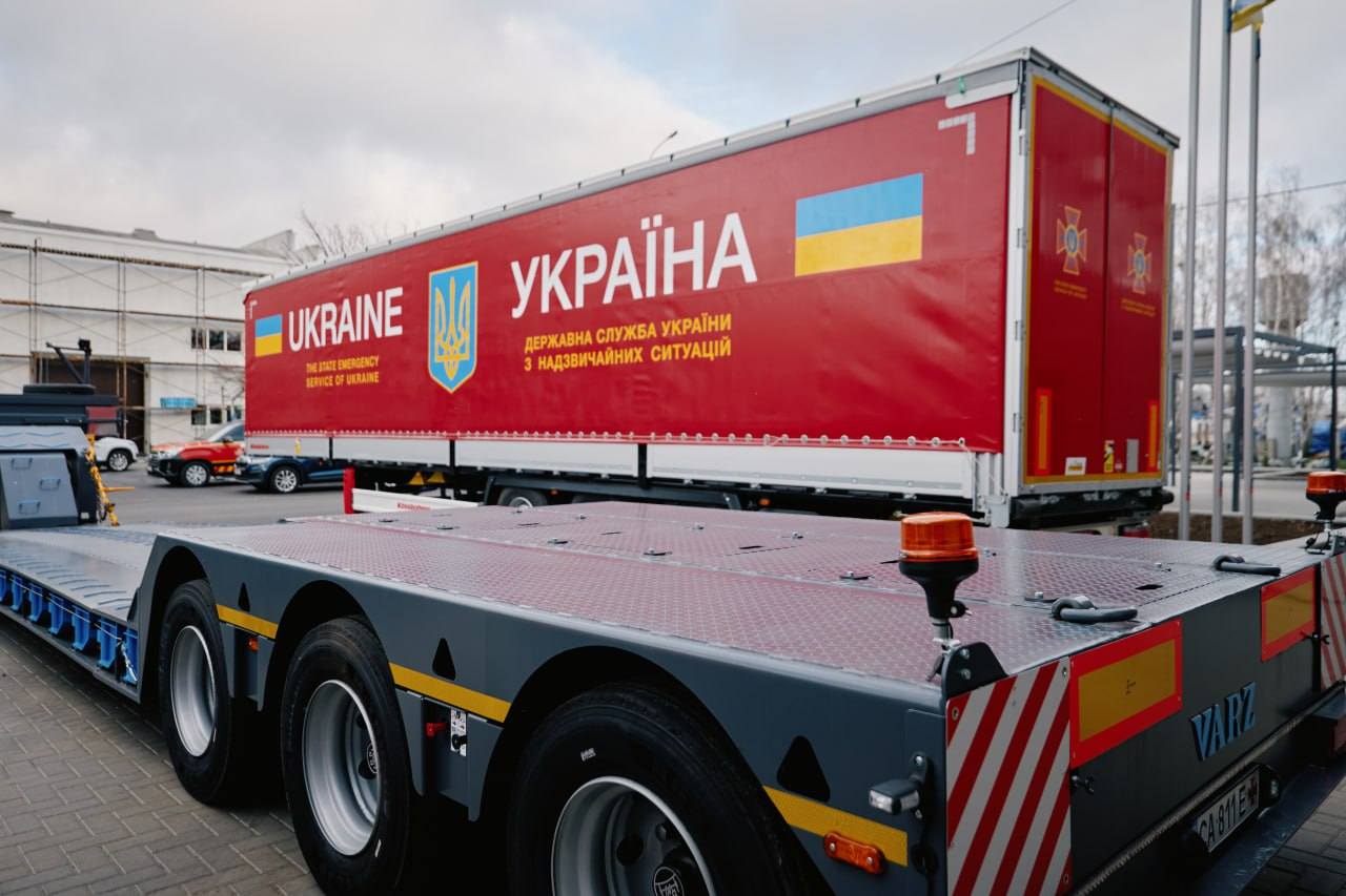 Вантажна платформа