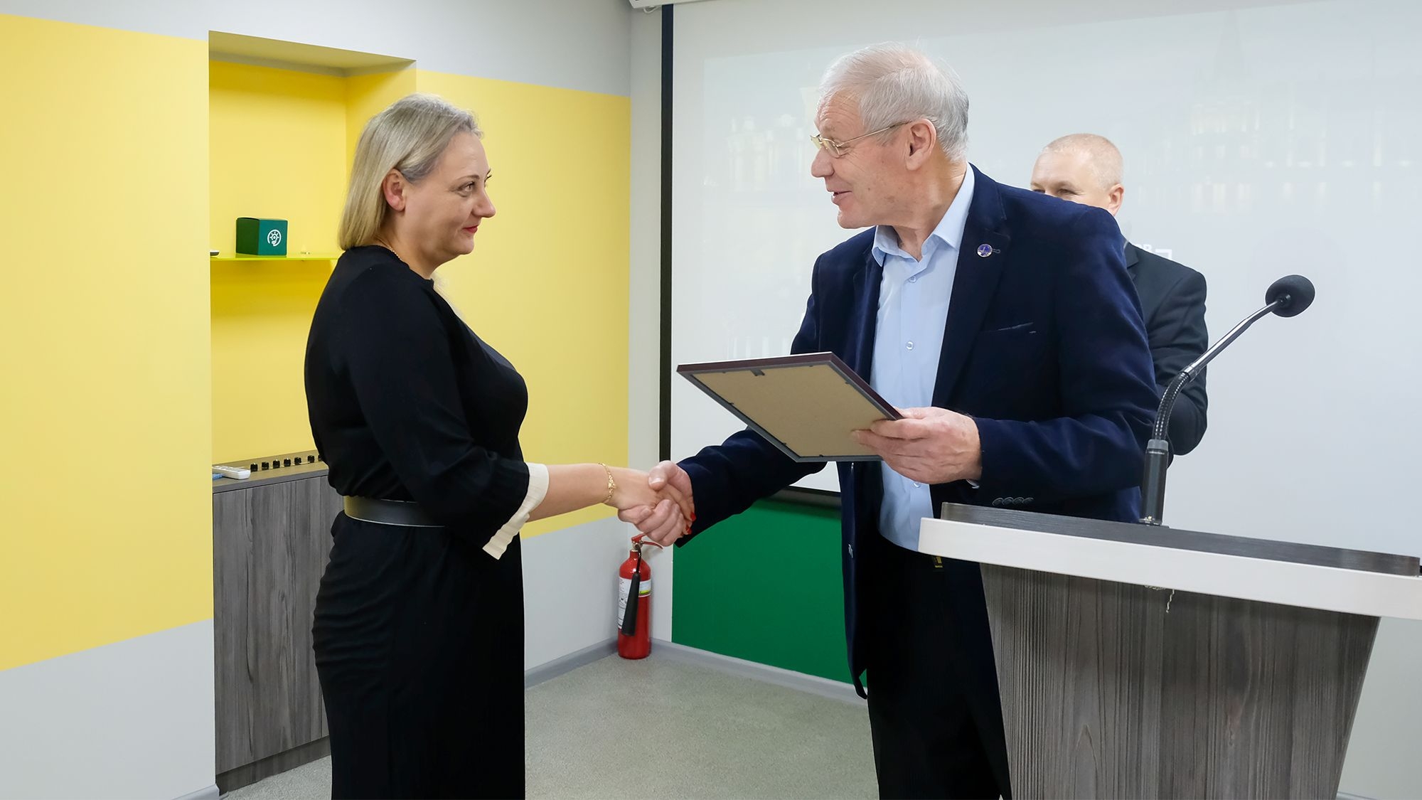 Вручення грамоти