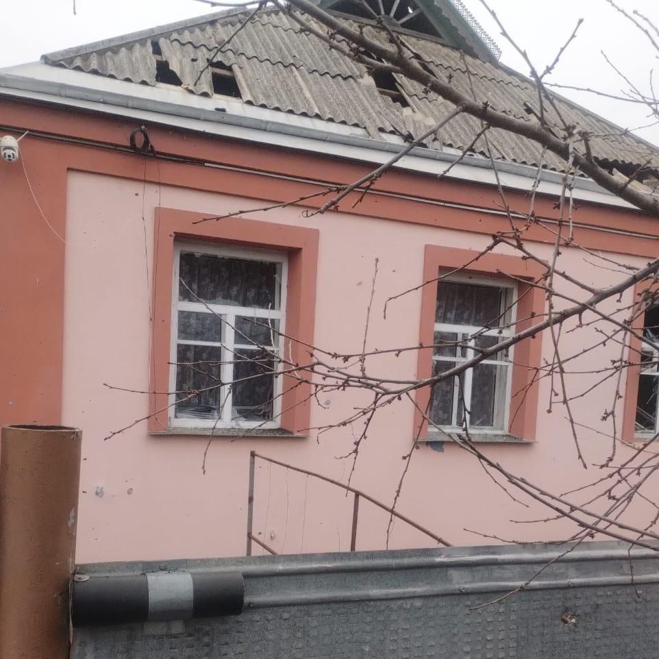 пошкоджений будинок