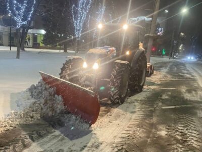 Прибирання снігу
