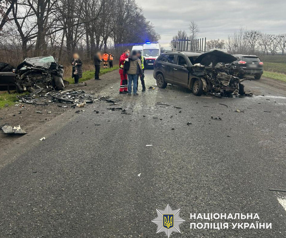 На Черкащині в аварії за участі двох автівок постраждали три людини (ФОТО)