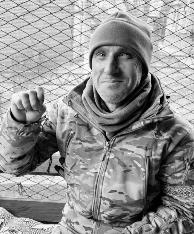 У Черкасах попрощалися із загиблим захисником