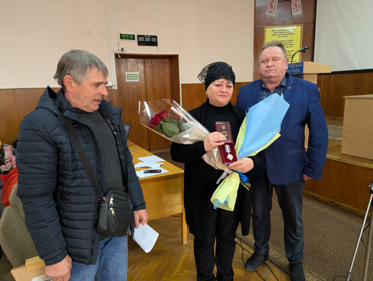 вручають нагороду