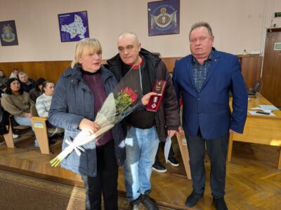 вручають нагороди