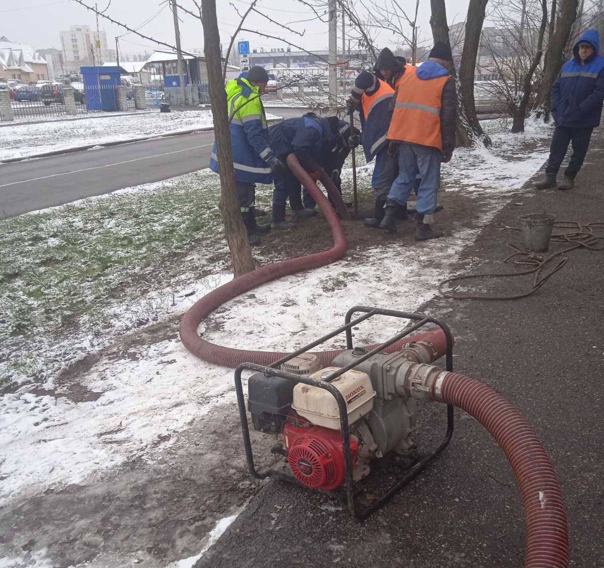 чистять колектор