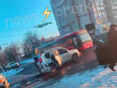 автівки зіткнулися біля ТРЦ "Депот" у Черкасах