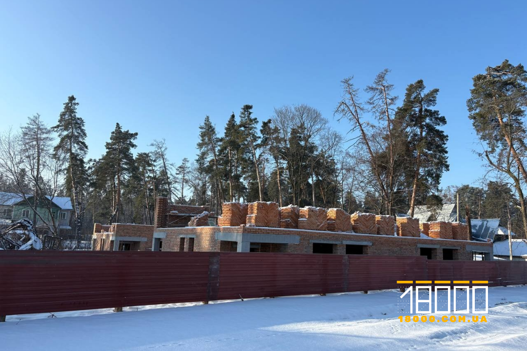 Будпаспорт на «літню кухню»: у Черкасах зводять таунхауси всупереч генплану