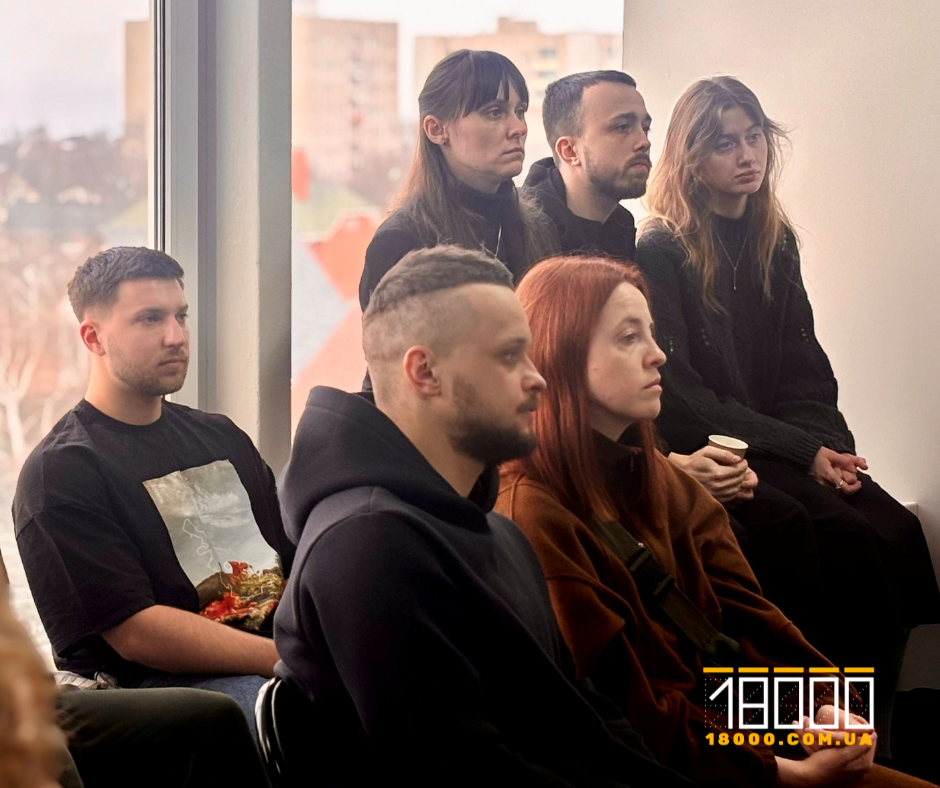 Члени команди "18000" та донатори