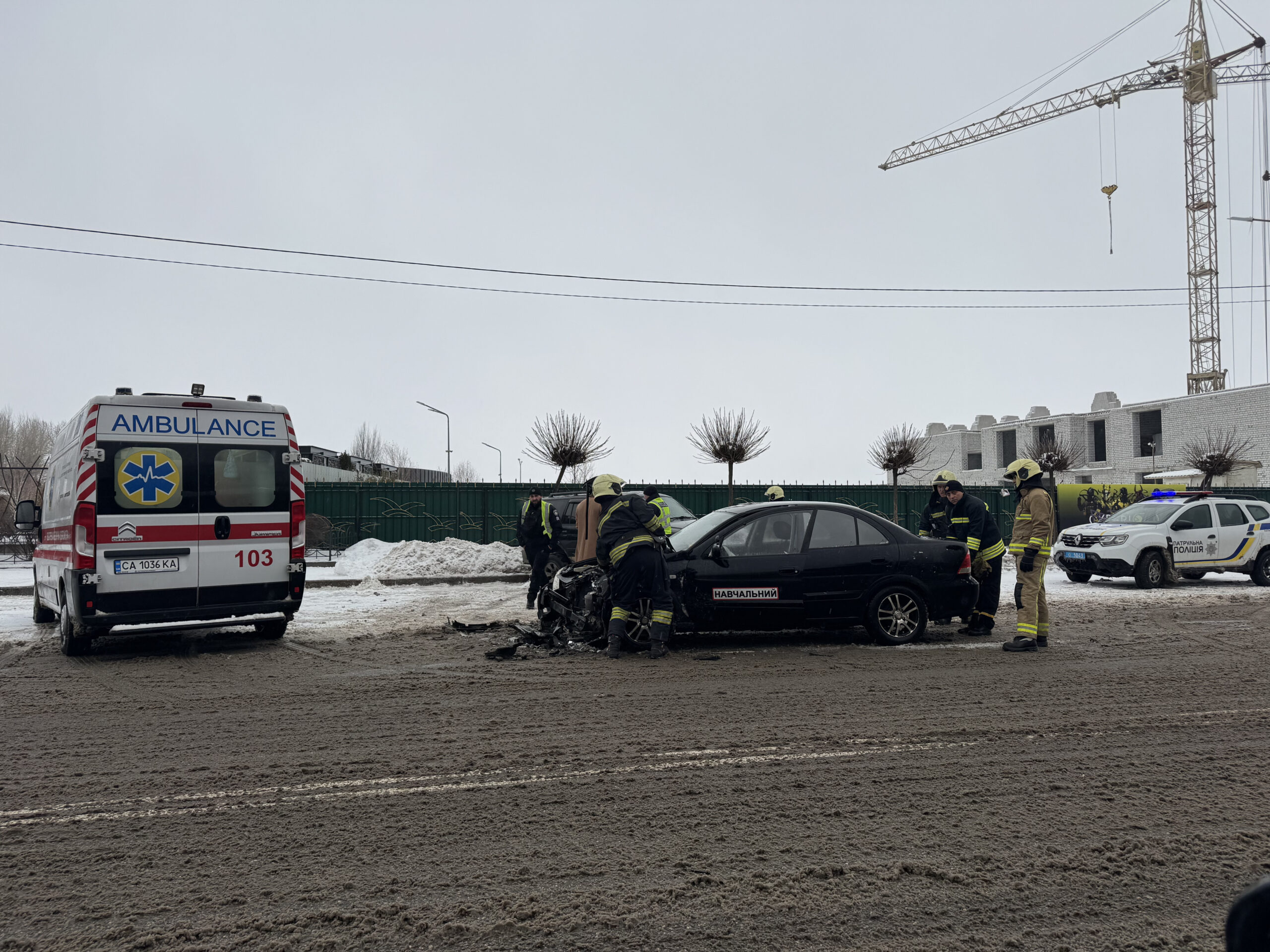 Поблизу Долини троянд у Черкасах сталася ДТП. На місці працюють медики (ФОТО)