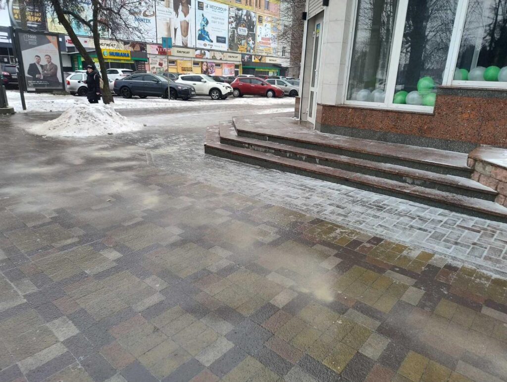 ожеледиця на дорогах