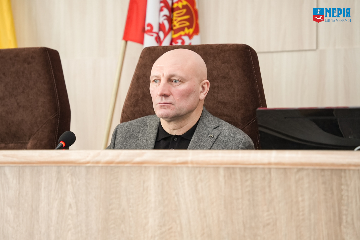 Бондаренко під час сесії міської ради