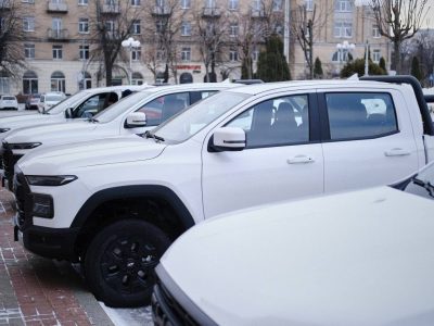 автівки для захисників