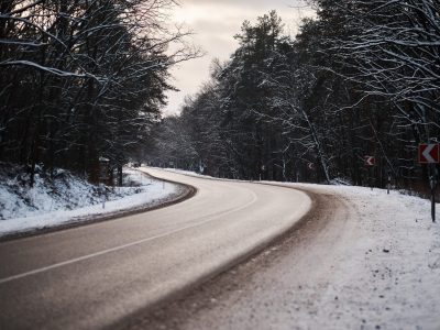 Дорога в Черкаській області зимою