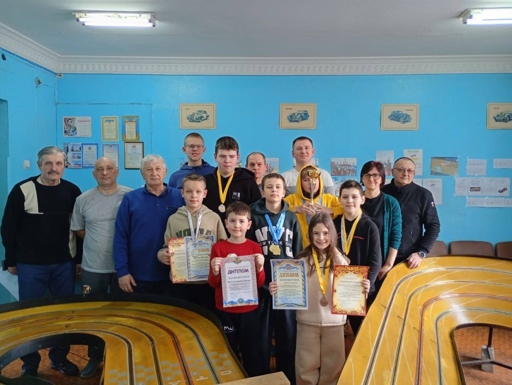 автомоделісти з нагородами