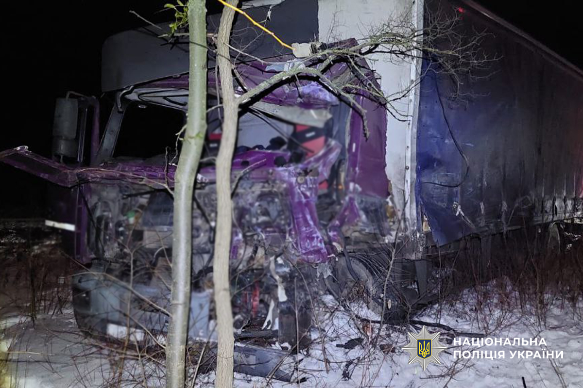 вантажівка після ДТП 15 лютого