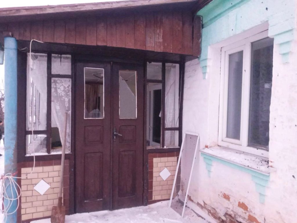 пошкоджені двері