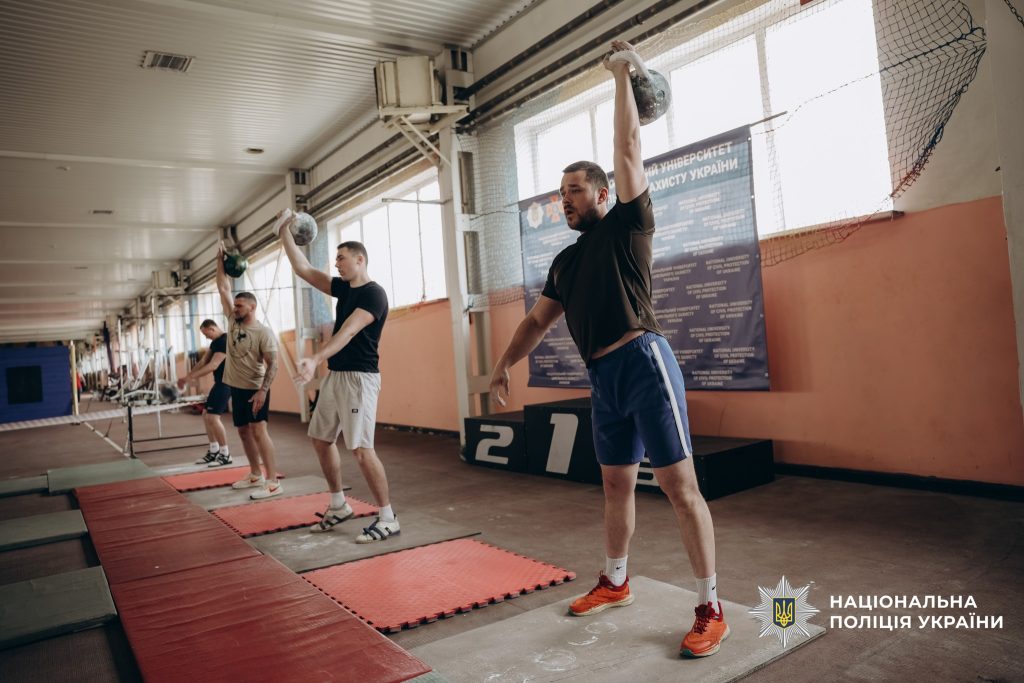 У Черкасах відбувся чемпіонат з гирьового спорту серед ветеранів та правоохоронців (ФОТО)