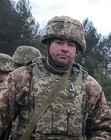 Майже два роки вважався зниклим безвісти: у Кам’янці на Черкащині попрощаються з військовим
