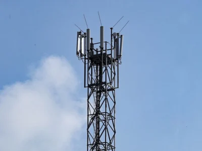 Вежа мобільного зв'язку