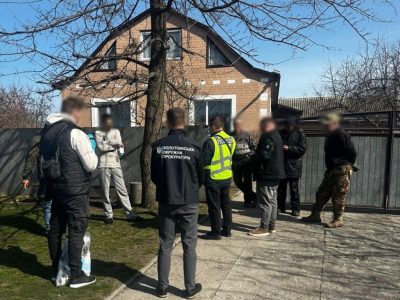 затримують дилера