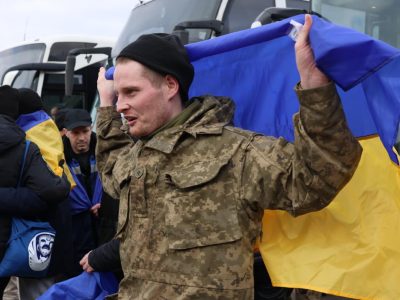 звільнений з полону