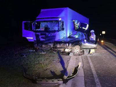 зіткнулися легковик та вантажівка