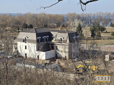 Будинок з грифонами