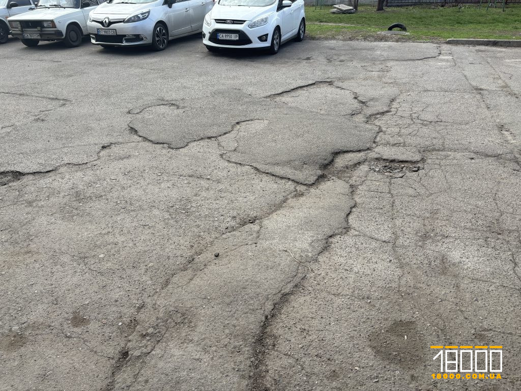 У Черкасах хочуть, щоб асфальтували відрізок вулиці