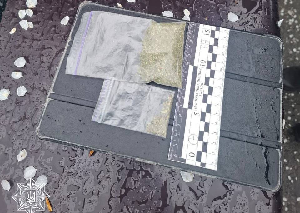 пакети з порошком