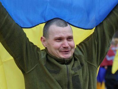 звільнений з полону