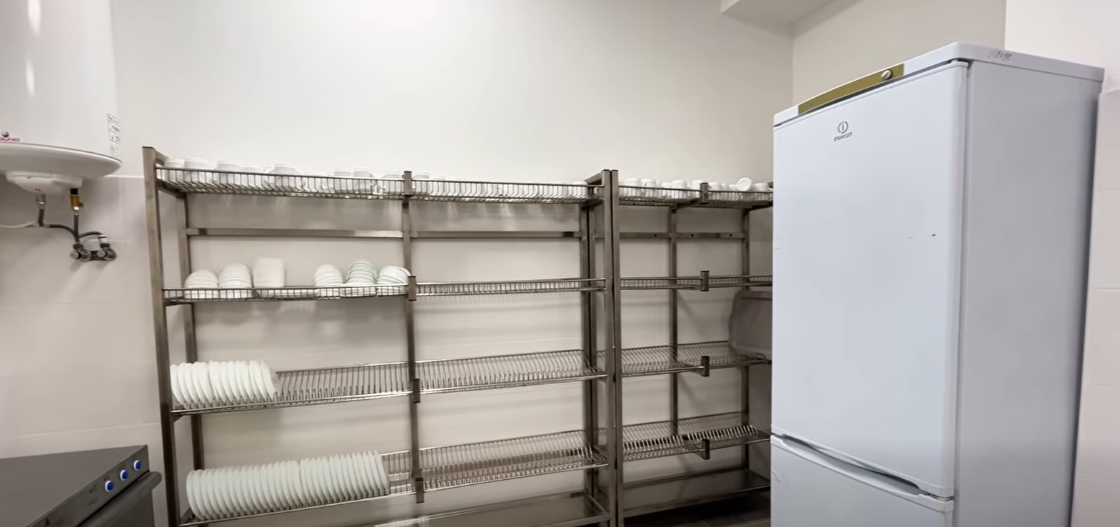 Нова їдальня