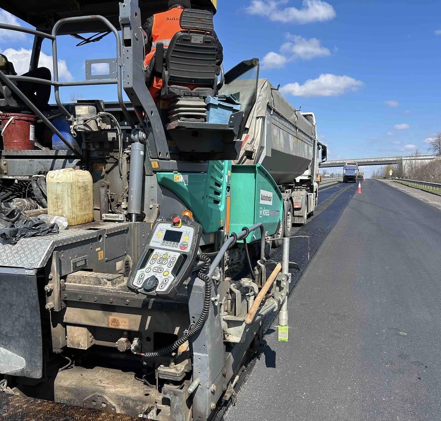 Дві траси Черкащини відремонтували на понад 65 %: як організували рух транспорту (ФОТО)