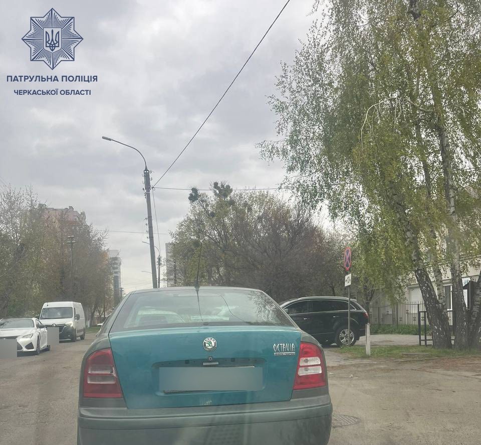 Чоловік їхав 104 км/год по Черкасах і не мав при цьому водійських прав