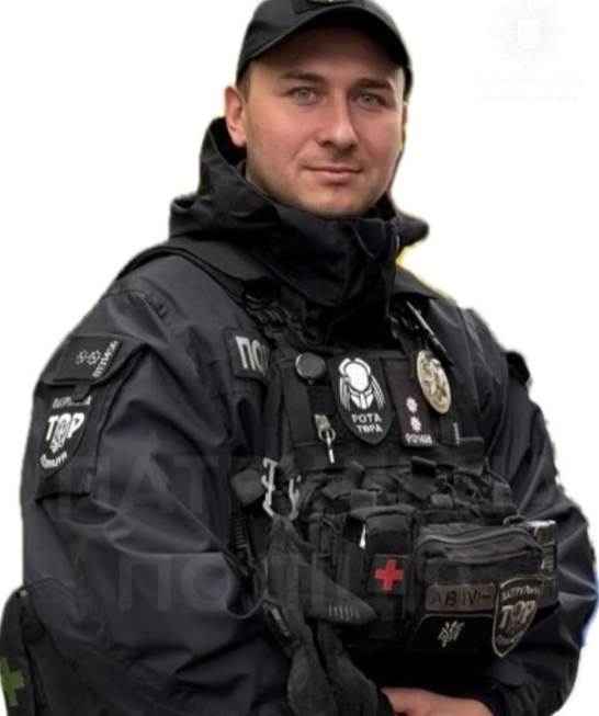 Черкаський ТОРівець затримав чоловіка, який погрожував застосувати гранату (ВІДЕО)