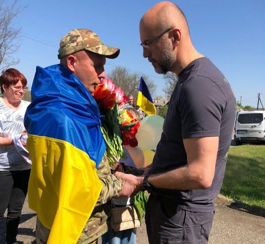 На Черкащину повернувся воїн, який був майже три роки у полоні
