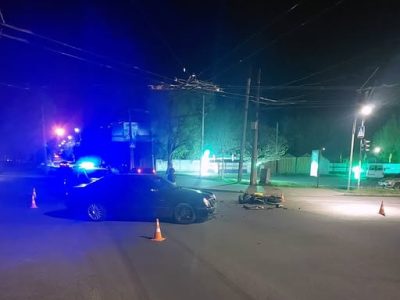 автомобіль зіткнувся з мотоциклом у Черкасах 1 травня