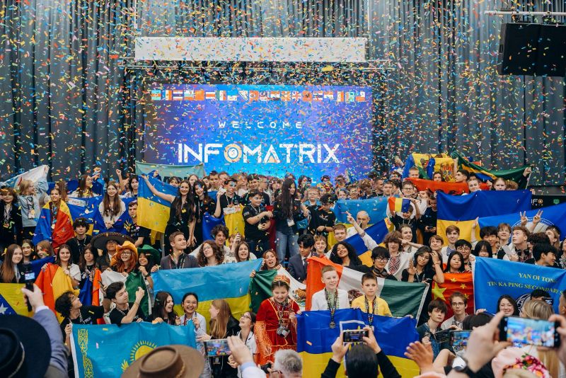 Черкаські школярі здобули нагороди на міжнародному конкурсі із робототехніки