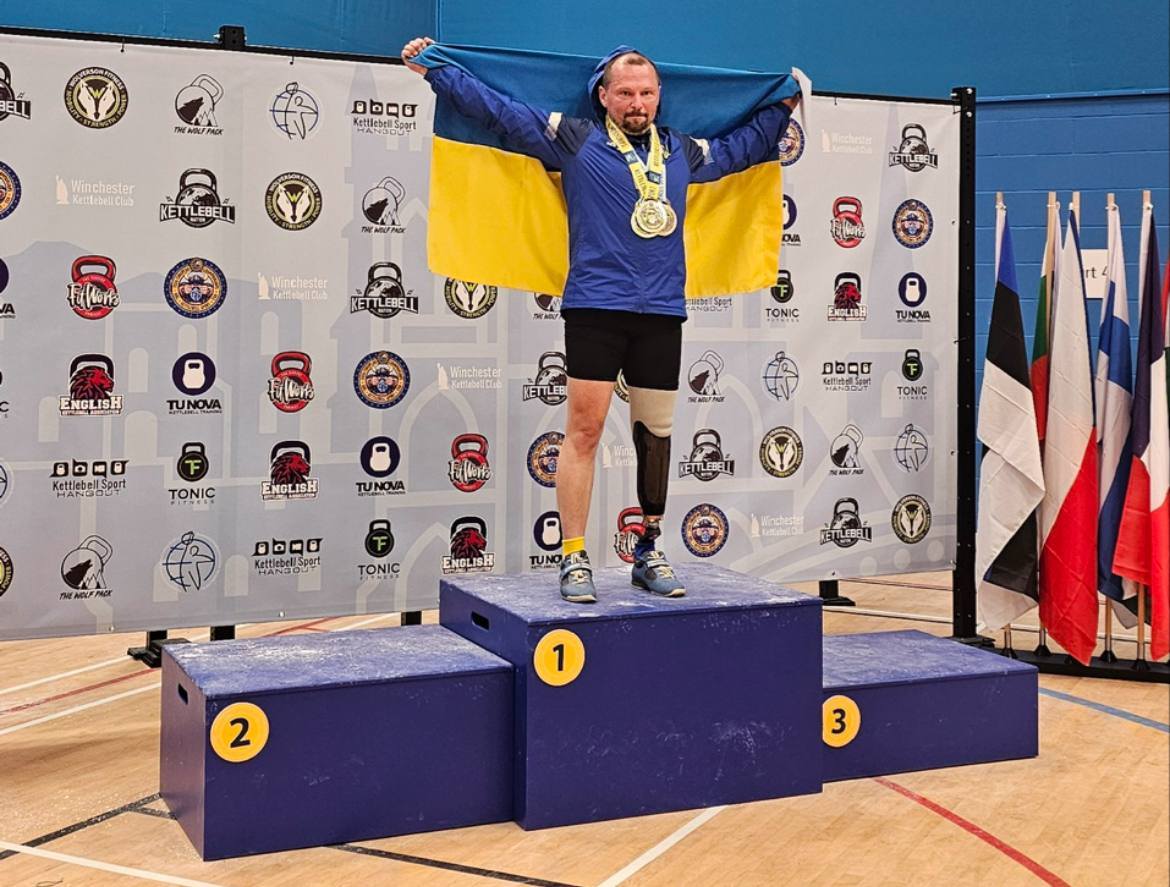 Черкаський ветеран на чемпіоном Європи з гирьового спорту здобув три золоті медалі