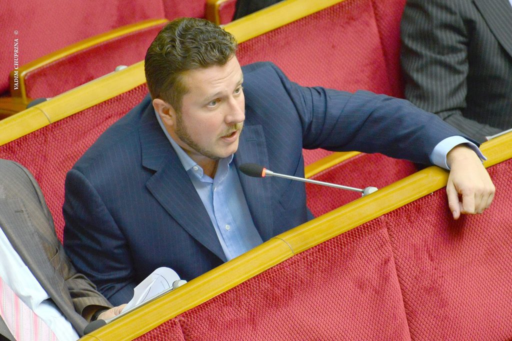 Антон Яценко