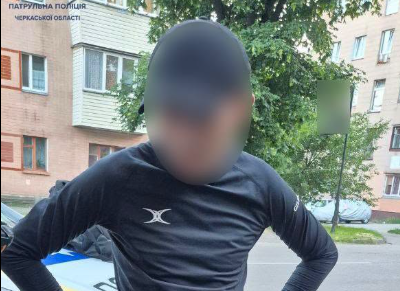 чоловік у чорному