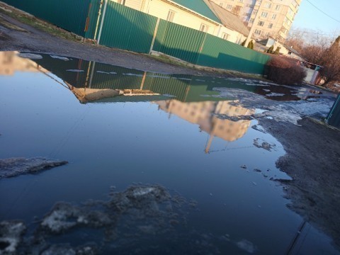 Черкащанка зареєструвала петицію про асфальтування провулка та вулиці