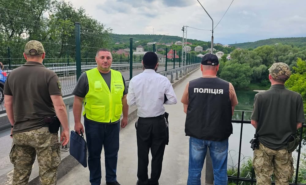 Мав два імені та паспорти, щоб обійти законодавство: на Черкащині видворили іноземця